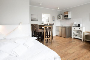 Haus Delft Tina